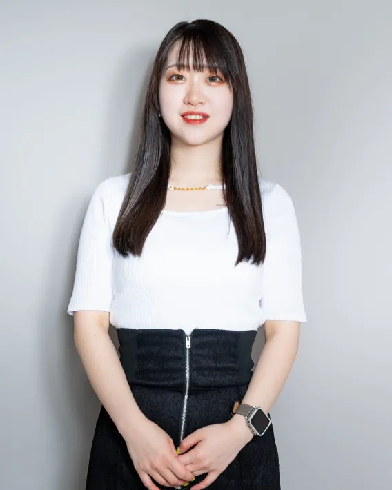 スタイリスト-宮本凜